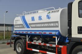 重汽HOWO轻卡底盘&nbsp;洒水车/喷洒车上装图片