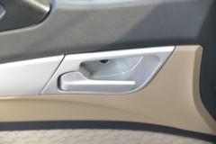 中国重汽 HOWO TX7 310马力 8X4 洒水车(绿叶牌)(JYJ5317GSSF) 中国重汽 HOWO TX7 310马力 8X4 洒水车(绿叶牌)(JYJ5317GSSF)