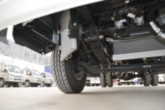 唐骏欧铃 T3系列 143马力 4.15米单排栏板轻卡(ZB1040JDD6V) 唐骏欧铃 T3系列 143马力 4.15米单排栏板轻卡(ZB1040JDD6V)