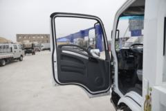 唐骏欧铃 T1系列 110马力 4.15米单排栏板轻卡(ZB1042JDD6V)