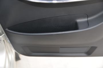 �ƿ�ŷ�� V5ϵ�� 105���� CNG 2.51��˫�������ῨͼƬ