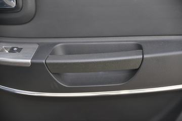 �ƿ�ŷ�� V5ϵ�� 105���� CNG 2.51��˫�������ῨͼƬ