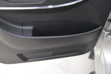 �ƿ�ŷ�� V5ϵ�� 105���� CNG 2.51��˫�������ῨͼƬ