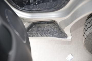 �ƿ�ŷ�� V5ϵ�� 105���� CNG 2.51��˫�������ῨͼƬ