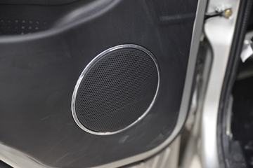 �ƿ�ŷ�� V5ϵ�� 105���� CNG 2.51��˫�������ῨͼƬ