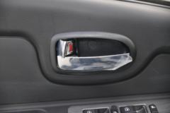 唐骏欧铃 V5系列 105马力 CNG 2.51米双排栏板轻卡(ZB1035VSD5L)