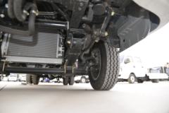 唐骏欧铃 V5系列 105马力 CNG 2.51米双排栏板轻卡(ZB1035VSD5L)