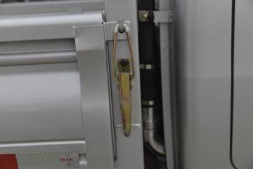 �ƿ�ŷ�� V5ϵ�� 105���� CNG 2.51��˫�������ῨͼƬ