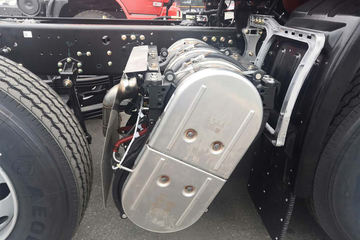 �����½� ����D7V 320���� 6X2 9.6�������ػ���(DFV1257GP6D)ͼƬ