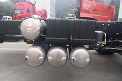 东风新疆 畅行D7V 320马力 6X2 9.6米栏板载货车(DFV1257GP6D)