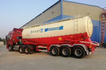 航天凌河 38方中密度粉粒物料运输半挂车