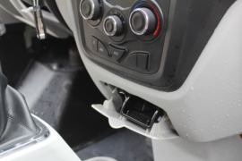 中电360&nbsp;电动封闭厢货驾驶室图片