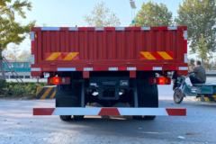 大运 致胜中卡 160马力 4X2 6.75米栏板载货车(DYQ1182D5AB)