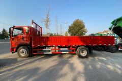 大运 致胜中卡 160马力 4X2 6.75米栏板载货车(DYQ1182D5AB)