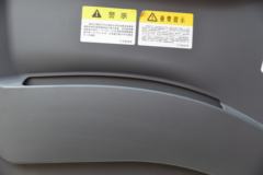 大运 致胜中卡 160马力 4X2 6.75米栏板载货车(DYQ1182D5AB)