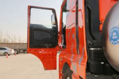 中国重汽 汕德卡SITRAK G7重卡 440马力 6X4 LNG牵引车(国六)(ZZ4256V384HF1LB)