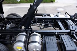 大金刚ES3&nbsp;自卸车底盘                                                图片