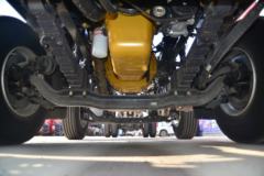 东风柳汽 乘龙H5中卡 260马力 6X2 9.7米仓栅式载货车(LZ5251CCYH5CB1)
