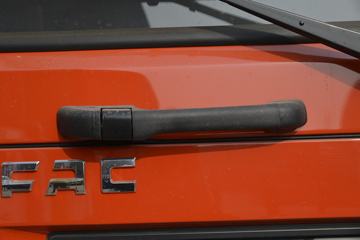 ���� ������D9 170���� 4X2 6.8����ʽ�ػ���ͼƬ