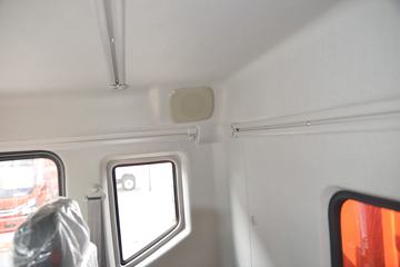 ���� ������D9 170���� 4X2 6.8����ʽ�ػ���ͼƬ