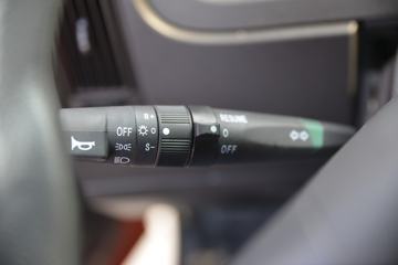 ���� ������D9 170���� 4X2 6.8����ʽ�ػ���ͼƬ