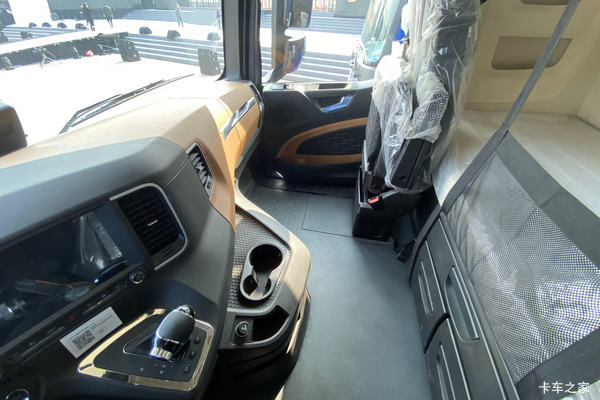 德龙X6000 智能舒适更安全 给你移动的家