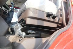长征汽车 凤凰C5重卡 400马力 6X4牵引车(CZ4251SU45)