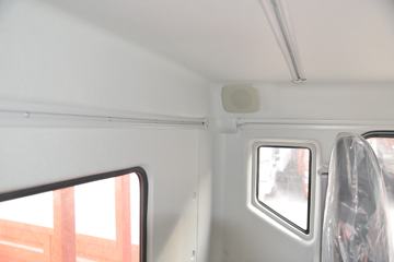 ���� ������D9 195���� 4X2 6.8�������ػ���(����)(EQ1181L9CDG)ͼƬ