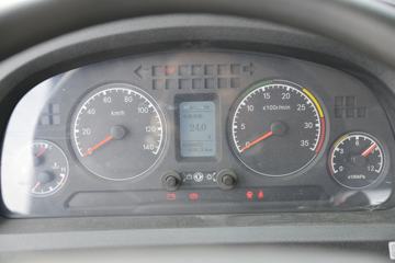 ���� ������D9 195���� 4X2 6.8�������ػ���(����)(EQ1181L9CDG)ͼƬ