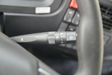 ���� ������D9 195���� 4X2 6.8�������ػ���(����)(EQ1181L9CDG)ͼƬ