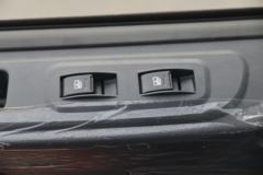 东风 多利卡D9 195马力 4X2 6.8米栏板载货车(国六)(EQ1181L9CDG)