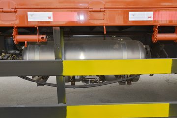 ���� ������D9 195���� 4X2 6.8�������ػ���(����)(EQ1181L9CDG)ͼƬ