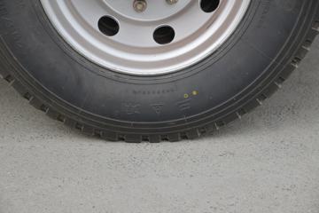 ���� ������D9 195���� 4X2 6.8�������ػ���(����)(EQ1181L9CDG)ͼƬ