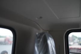 泓图300&nbsp;载货车驾驶室                                               图片