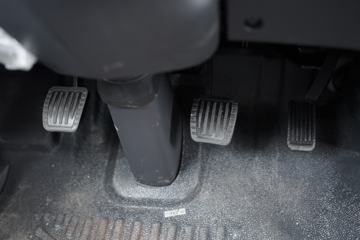 �ִ����ó� ʢͼH3 129���� 4X2 4.12�׵�����ʽ�ػ���(5��)(CHM5045XXYGDC33V)ͼƬ