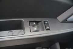 现代商用车 盛图H3 129马力 4X2 4.12米单排厢式载货车(5挡)(CHM5045XXYGDC33V)