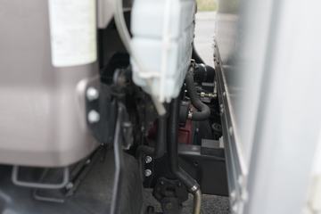 �ִ����ó� ʢͼH3 129���� 4X2 4.12�׵�����ʽ�ػ���(5��)(CHM5045XXYGDC33V)ͼƬ