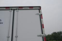 现代商用车 盛图H3 129马力 4X2 4.12米单排厢式载货车(5挡)(CHM5045XXYGDC33V)