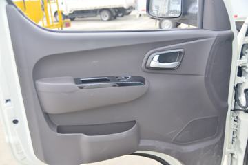  M2 1.6L 122  3.3Ű΢(BJ1032V5PV5-01)ͼƬ