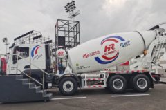 直降超一万，红岩瑞江杰狮搅拌车火热促销中