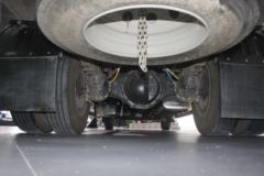 一汽解放 新J6L重卡 领航版2.0 240马力 4X2 6.8米厢式载货车(国六)(CA5180XXYP62K1L4E6)