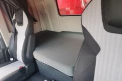 上汽红岩 杰虎H6 360马力 8X4 6.8米LNG自卸车(国六)(CQ5317ZLJED10326T)