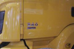 陕汽重卡 德龙新M3000 340马力 8X4 自卸车 陕汽重卡 德龙新M3000 340马力 8X4 自卸车