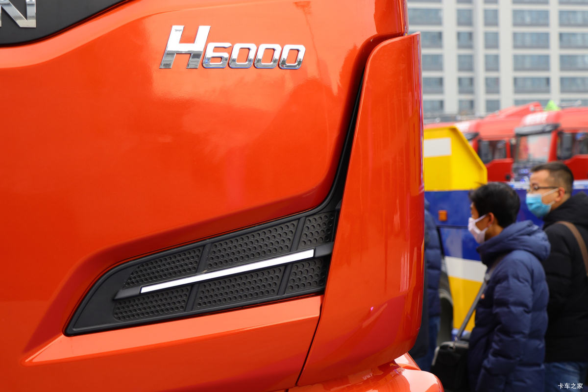 �����ؿ� ����H6000 400���� 8X4 6.5�׻�϶�����ж�����                                                