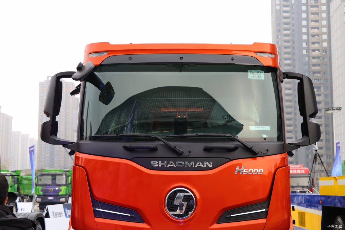 �����ؿ� ����H6000 400���� 8X4 6.5�׻�϶�����ж�����                                                