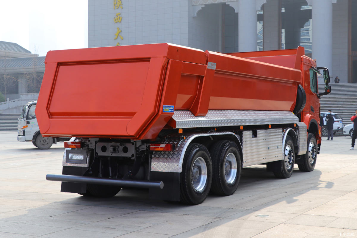 �����ؿ� ����H6000 400���� 8X4 6.5�׻�϶�����ж�����                                                