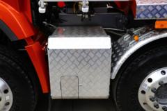 陕汽重卡 德龙H6000 400马力 8X4 6.5米混合动力自卸车