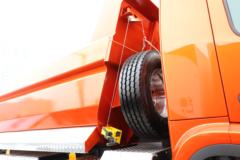 陕汽重卡 德龙H6000 400马力 8X4 6.5米混合动力自卸车