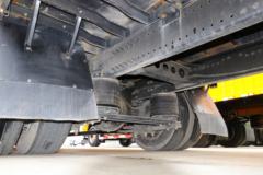 陕汽重卡 德龙L3000 270马力 4X2 9.8米厢式载货车(SX5180XXYLB721)