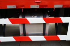 陕汽重卡 德龙L3000 245马力 4X2 随车吊(国六)(三一帕尔菲格牌)